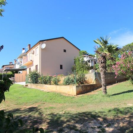 Apartment Liliana Near Beach Porec Exterior photo