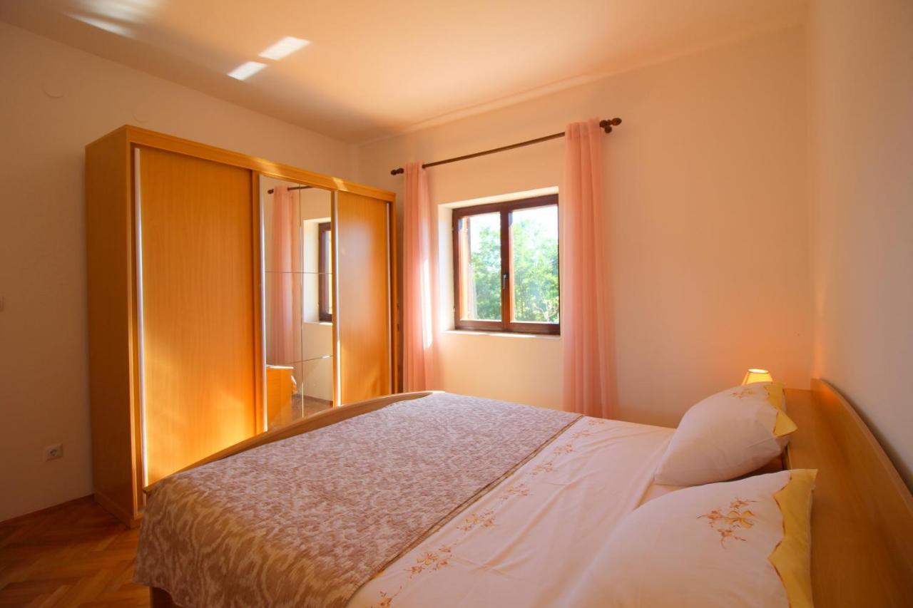 Apartment Liliana Near Beach Porec Exterior photo